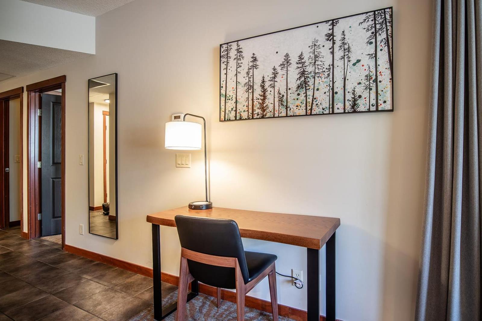 Premium King With Views And Pool Holiday home Canmore